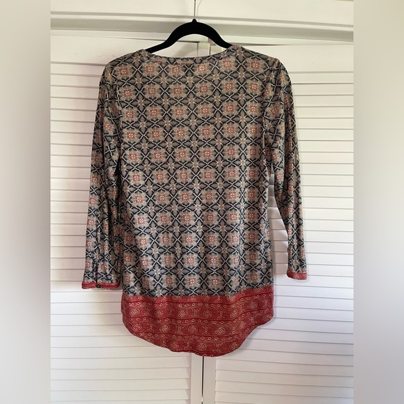 Lucky brand long sleeve Size S - Picture 3 of 3